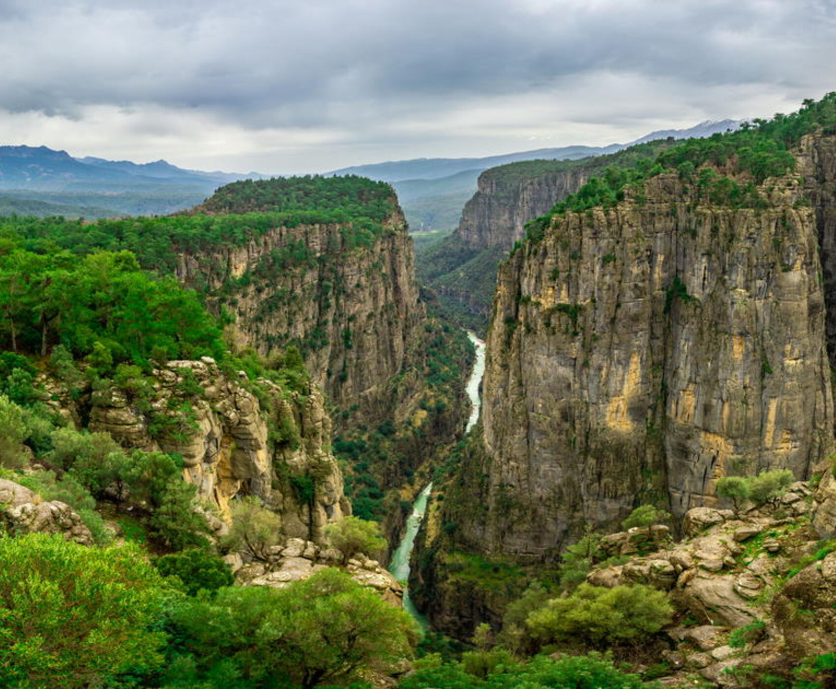 f8eb64666735dbd8f27f4b78e19fef3ee9719841f714087f6441cb48c3647c28